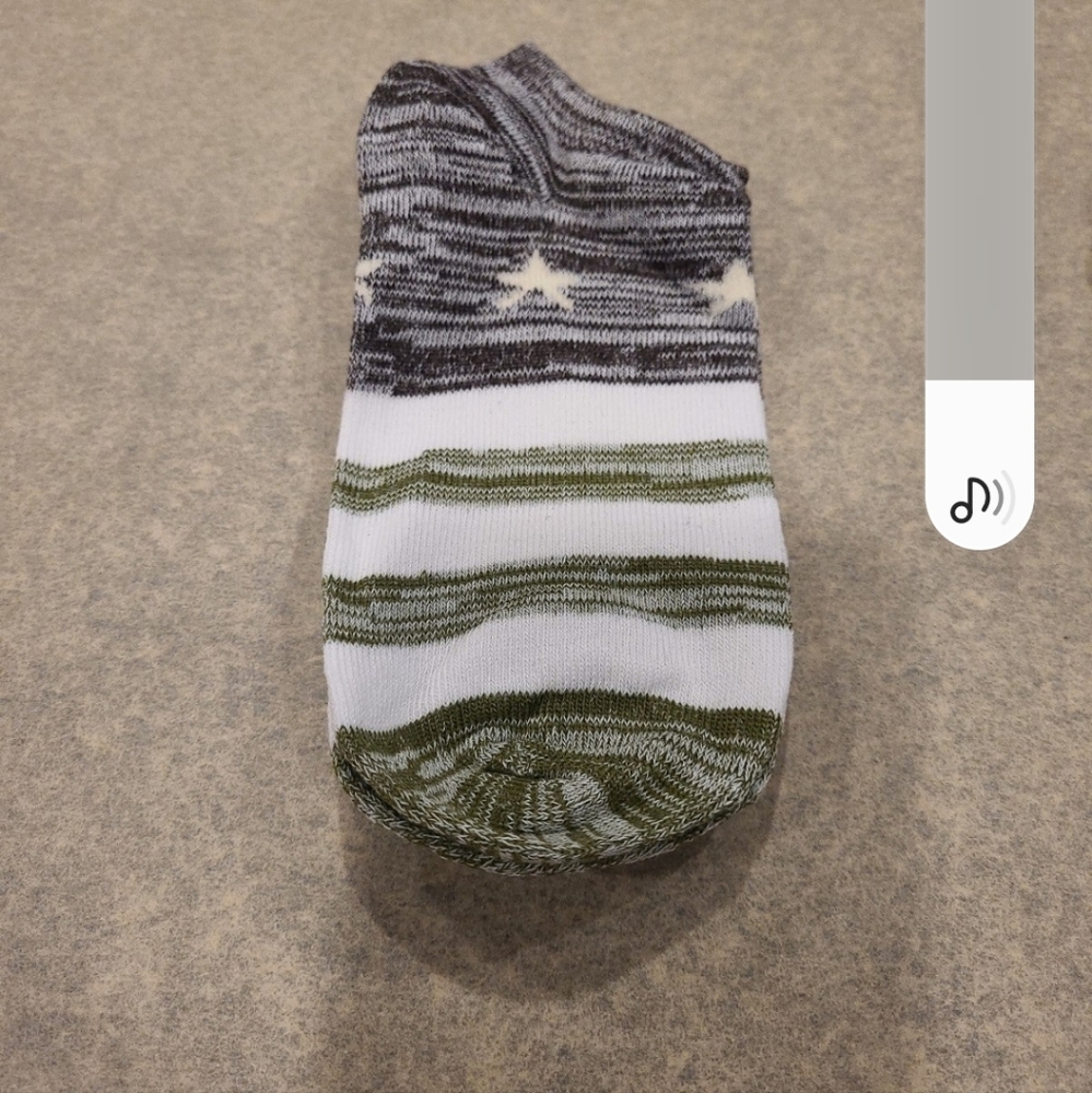 Socks - Picture 5 of 6